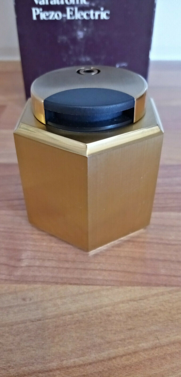 Vintage Ronson gold plated / brass hexagon piezo table lighter – RPMWORLD