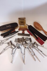 Vintage Barbers hair cut hairdressing set in old tin