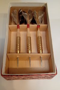 Vintage Brass english 20g feather dart set in box