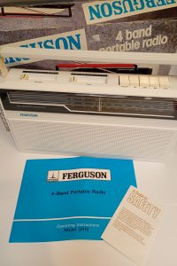 1985 Ferguson thorn 3R19 4 band radio - Boxed