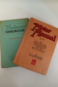 1940s Pocket car manual motor books