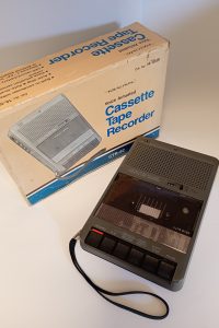 Realistic ctr-82 cassette tape recorder