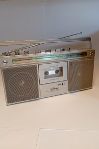 1986 Ferguson 3T17 Portable LW/MW/VHF Stereo Radio cassette player