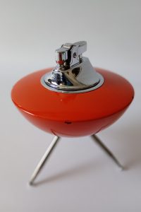 Ufo orange 3 legged retro petrol lighter