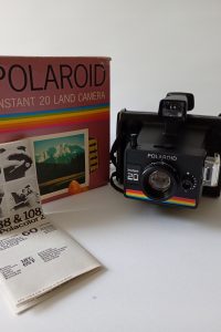 Polaroid instant 20 land camera with box