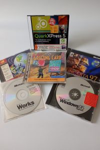 Retro Pc software collection - Windows 95, Ms works, Quark express